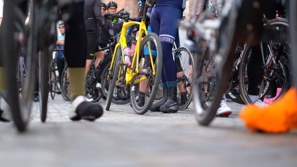 peloton de paris pendant leur course mensuelle